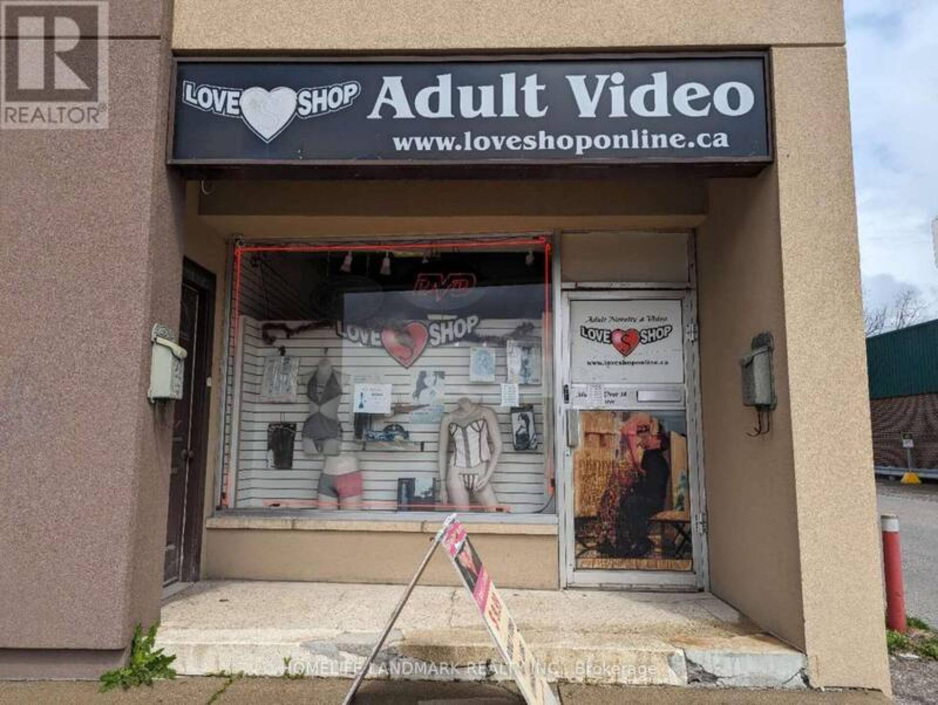 141 QUEEN ST S Mississauga