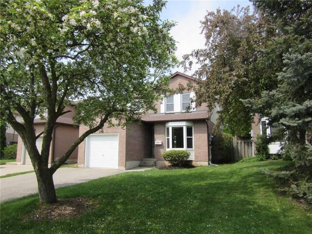 2141 Hunt Crescent Burlington