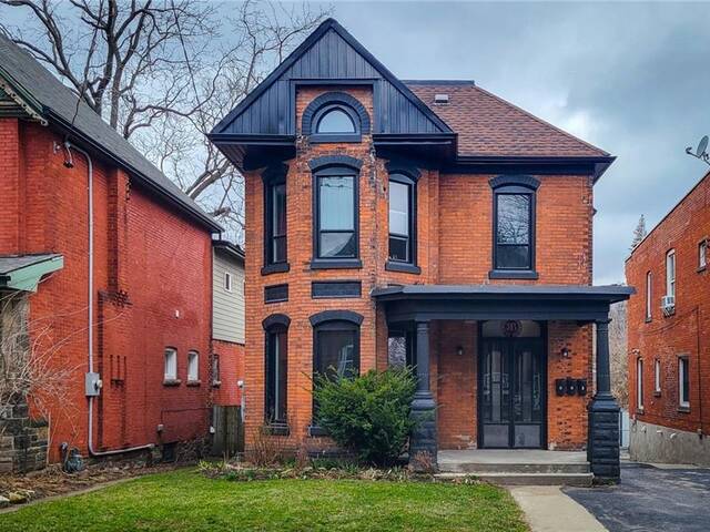 2 UPPER 36 Erie Avenue Hamilton