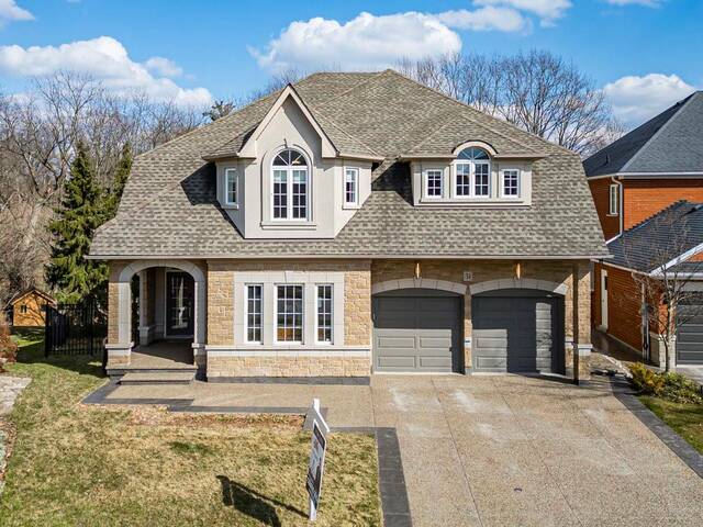 31 Winegarden Trail Dundas