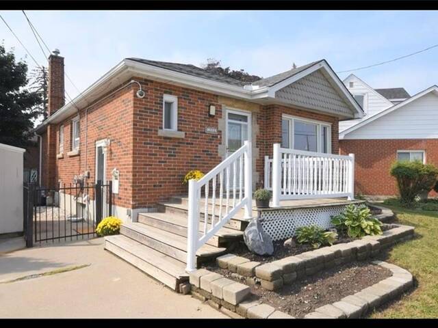 Lower 1602 Lucerne Avenue Hamilton