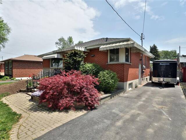 Lower 166 Fernwood Crescent Hamilton