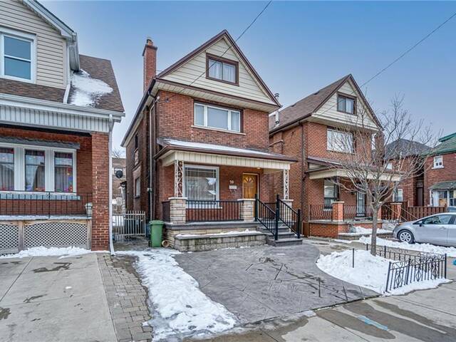 Lower 70 Rosemont Avenue Hamilton