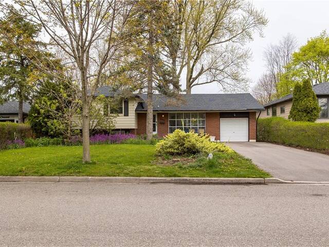 5386 Clive Crescent Burlington