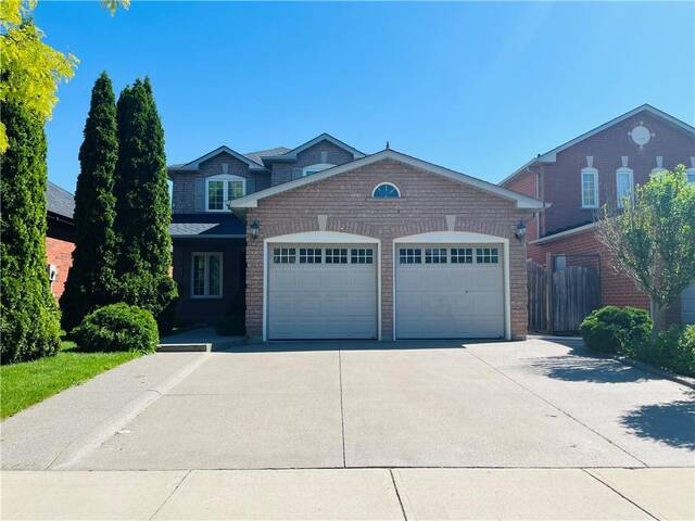 573 Phoebe Crescent Burlington