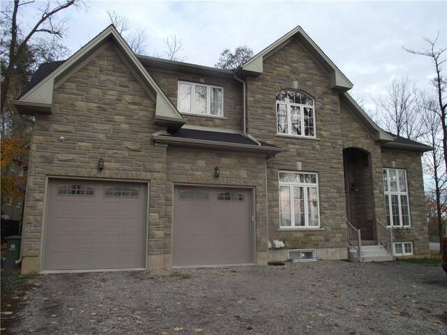 B1 523 Hamilton Drive Ancaster