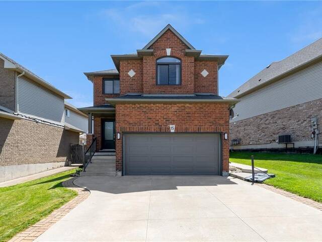 15 Meadow Wood Crescent Stoney Creek