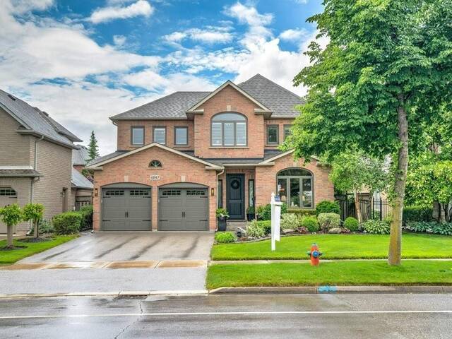 4247 Millcroft Park Drive Burlington