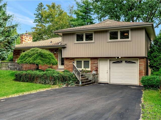 335 Woodworth E Drive Ancaster