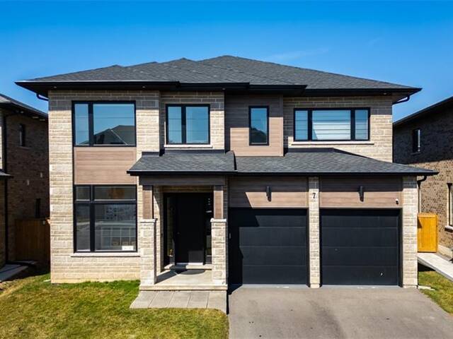 7 Lightfeather Place Ancaster