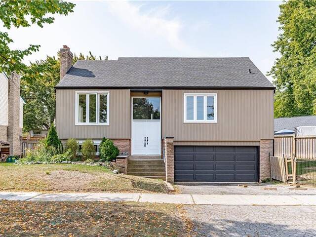 2232 Lancaster Crescent Burlington